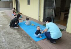 園庭で遊ぼう！水遊び（子育て支援事業）
