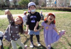 ２歳児ぱんだ組『くじら組との交流』
