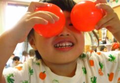 2歳児　ボール遊び