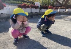 ３歳児　★戸外遊び★