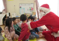 英語教室☆彡「あれ、サンタが早い？？！」