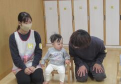 2021/11/19　11月誕生会　　～乳児クラス～