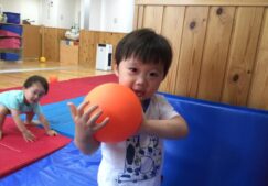 1歳児　室内　★運動遊び★