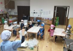 ☆ほし・つき組☆　食育・ぱんだ組と合同保育