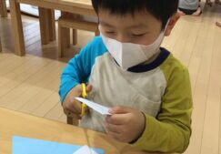 ４歳児きりん組『こいのぼり製作』