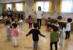 ３歳児うさぎ組『英語教室』