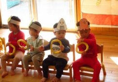 0~2歳児　生活発表会ごっこ