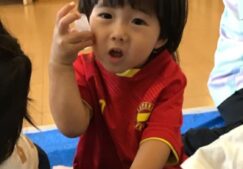 【いちご組】氷遊び！