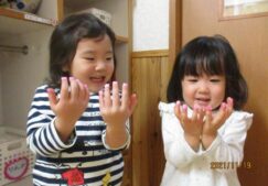 ネイル　～２歳児クラス