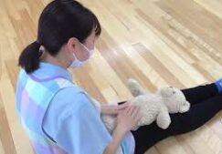 1歳児　親子触れ合い遊び　きゅうりができた！