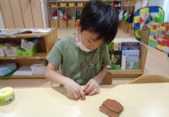 ５歳児くじら組　「クワガタを折ったよ」