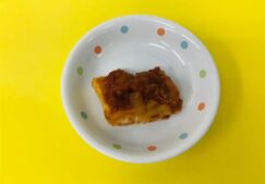 給食室　「かじきのトマト煮」