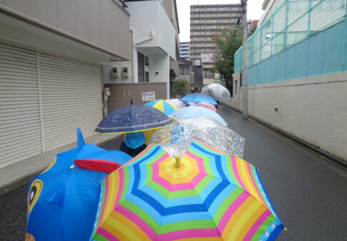５歳児くじら組「傘指導」