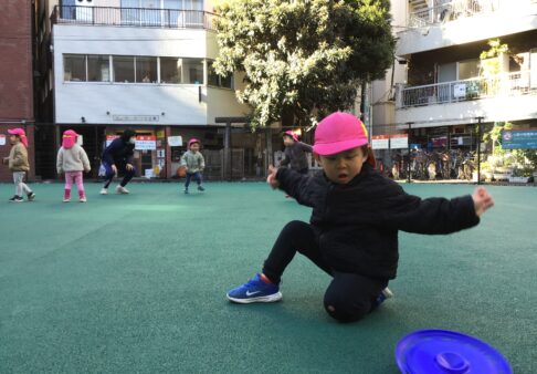 ２歳児　★外遊び★
