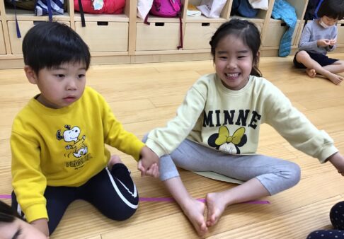 【幼児クラス】集団遊び（もうじゅうがりにいこうよ）