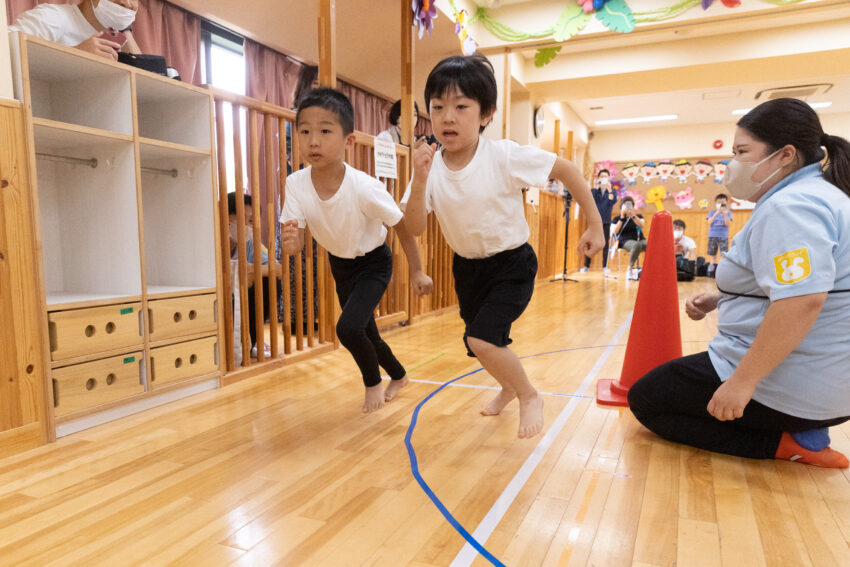 走る姿もスタートダッシュから早い！