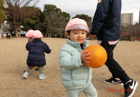ひよこ(0歳児クラス)☆園の様子(12月)
