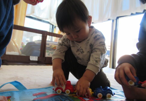 室内遊び　～0歳児～