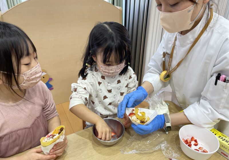 スイーツ＆カフェ専門学校の学生さんが来てくれました。