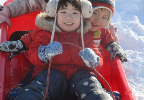 【１，２歳児】雪遊び☆