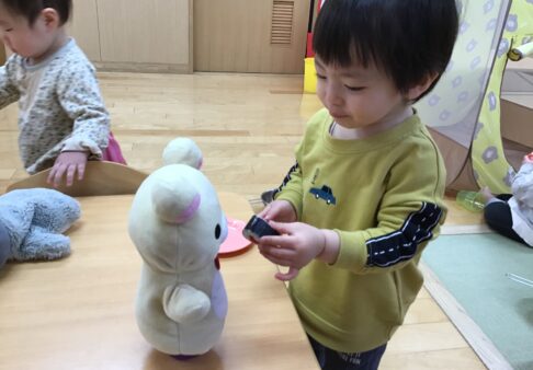 すずらん組(０歳児)の様子