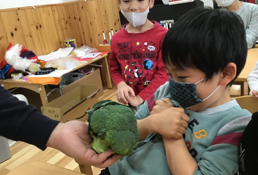 最後の食材がこんにゃくだったので、触り心地や匂いにびっくりしつつ、正解することが出来ました！<br />
楽しみながら、食材の形や感触を改めて感じながら食材への興味が深まった経験になりました🥬