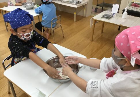 ５歳児　パン作り