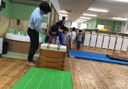 ４歳児　体操教室～跳び箱に向けて～