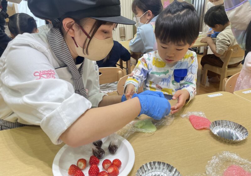 スイーツ校の学生さんたちと和菓子作り体験