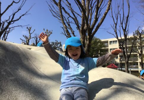 3歳児　★戸外遊び★