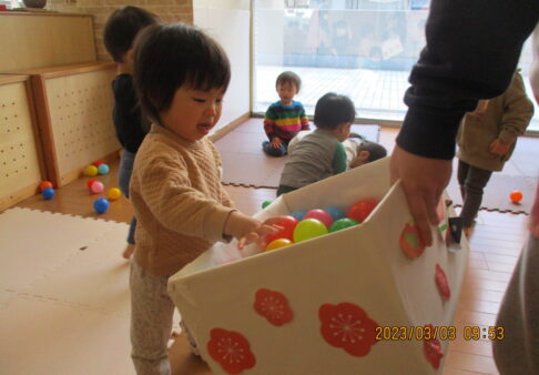 楽しいひな祭り会～１歳児～