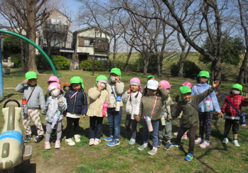 3･4歳児　散歩