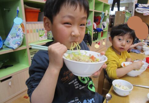 リクエスト給食【3/16(木)味噌ラーメン】