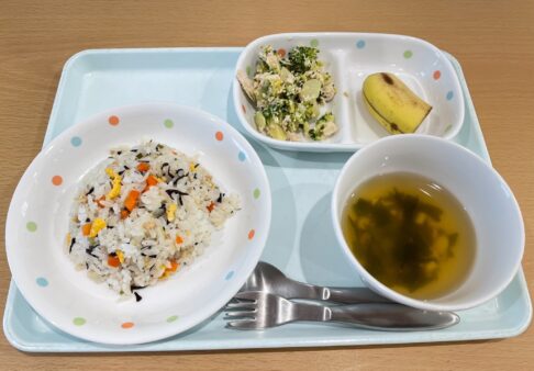 今日の給食です
