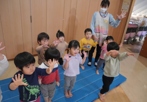 ☆2歳児こぐま組　2月体操教室