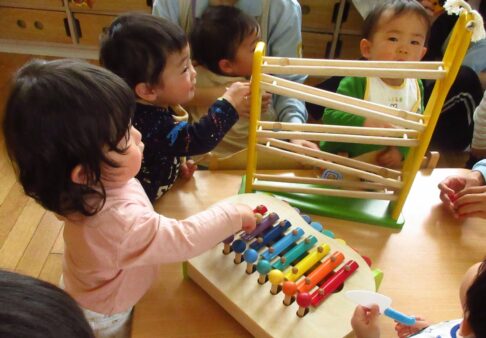 1歳児　室内遊び
