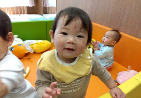 【０歳児】ひよこ組　４月　～後半～