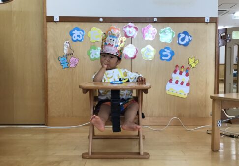 0歳児　にじ組「４月のお誕生日会をしました♪」