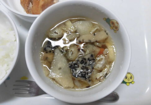 ５月　郷土料理「せんべい汁」