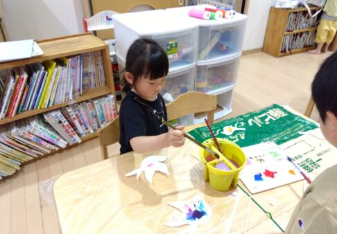 ５歳　くじら組　「吹き絵」