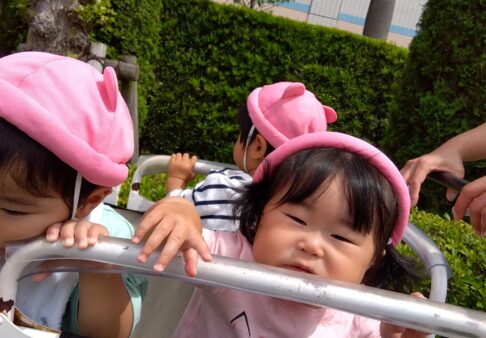 ０歳児　にじ組「楽しい事たくさん♪」