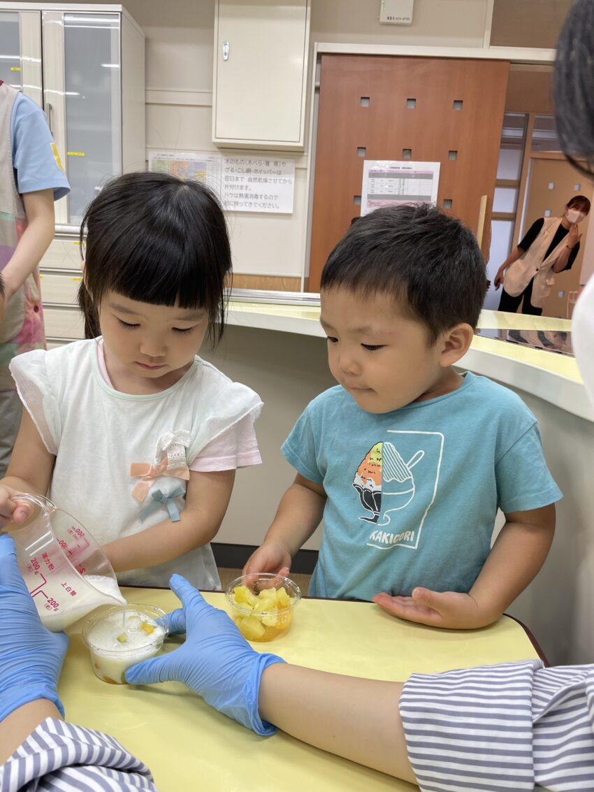 牛乳寒天作り大成功✊<br />
今日の15時のおやつができました💖