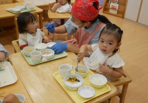 給食の様子