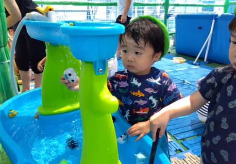 １歳児　★水遊び★