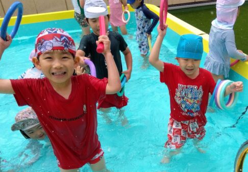 ４歳児　ちきゅう組「プール楽しい！！」