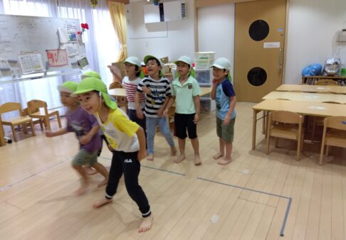 5歳児　くじら組「絶対に勝つぞ～！！」