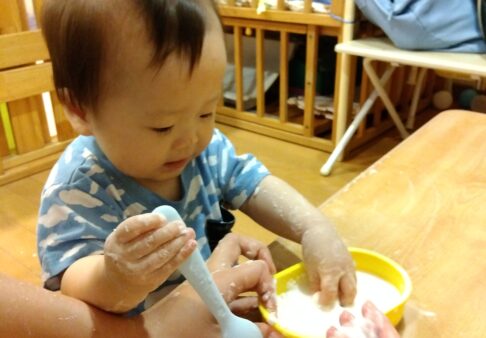 ひよこ(0歳児クラス)☆8月の様子
