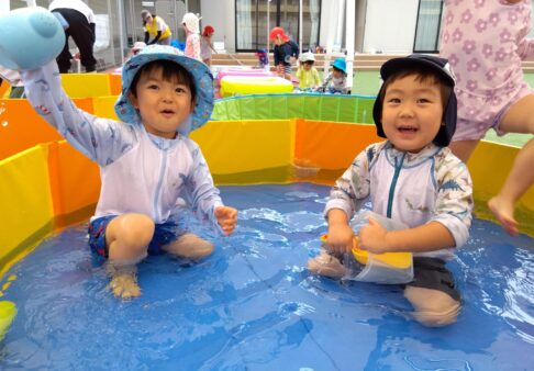 3歳児クラス　プール遊び