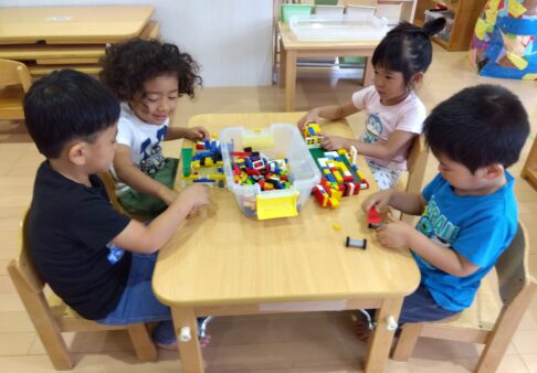 ３歳　うさぎ組　「室内遊び」