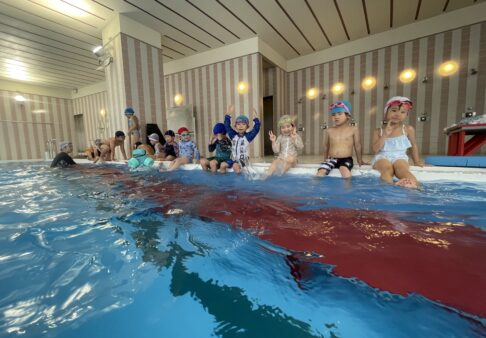 幼児　水遊びじまい